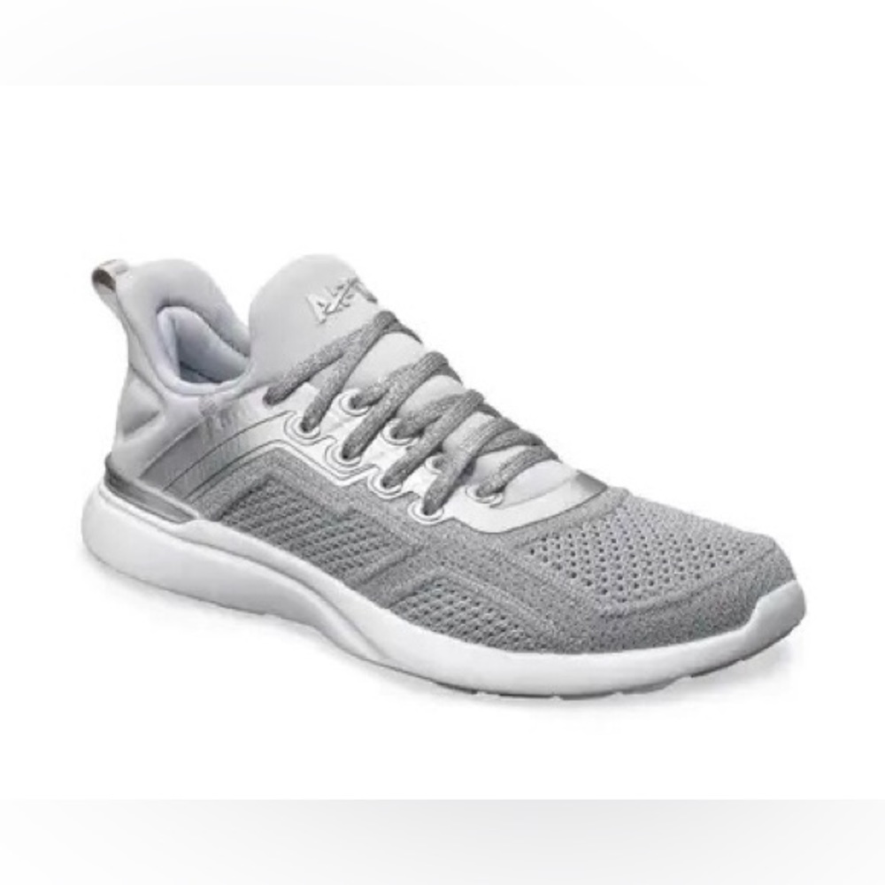 TechLoom Tracer Knit Training Shoe Sneakers Women’s 8.5 Metallic Silver & White
